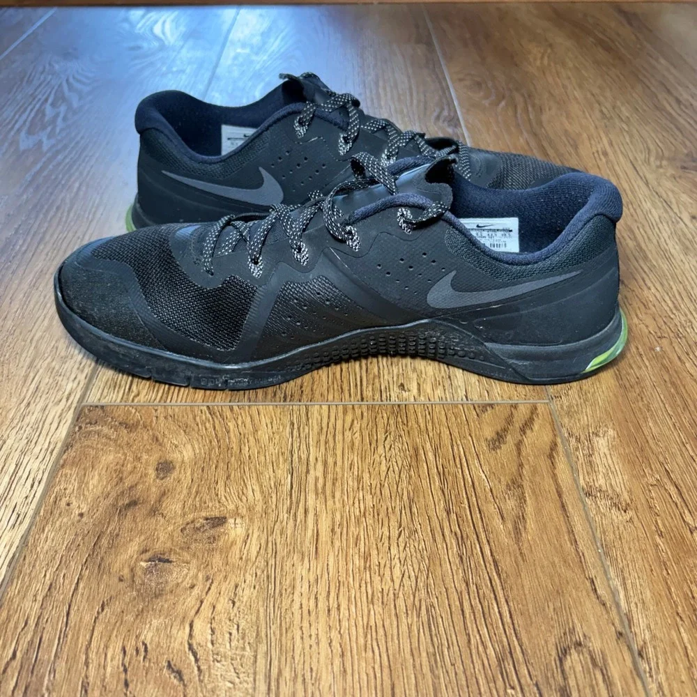 Nike‎ Metcon 2 Mens Training Shoes Black Dark Grey Volt 819899-007 Size 10.5